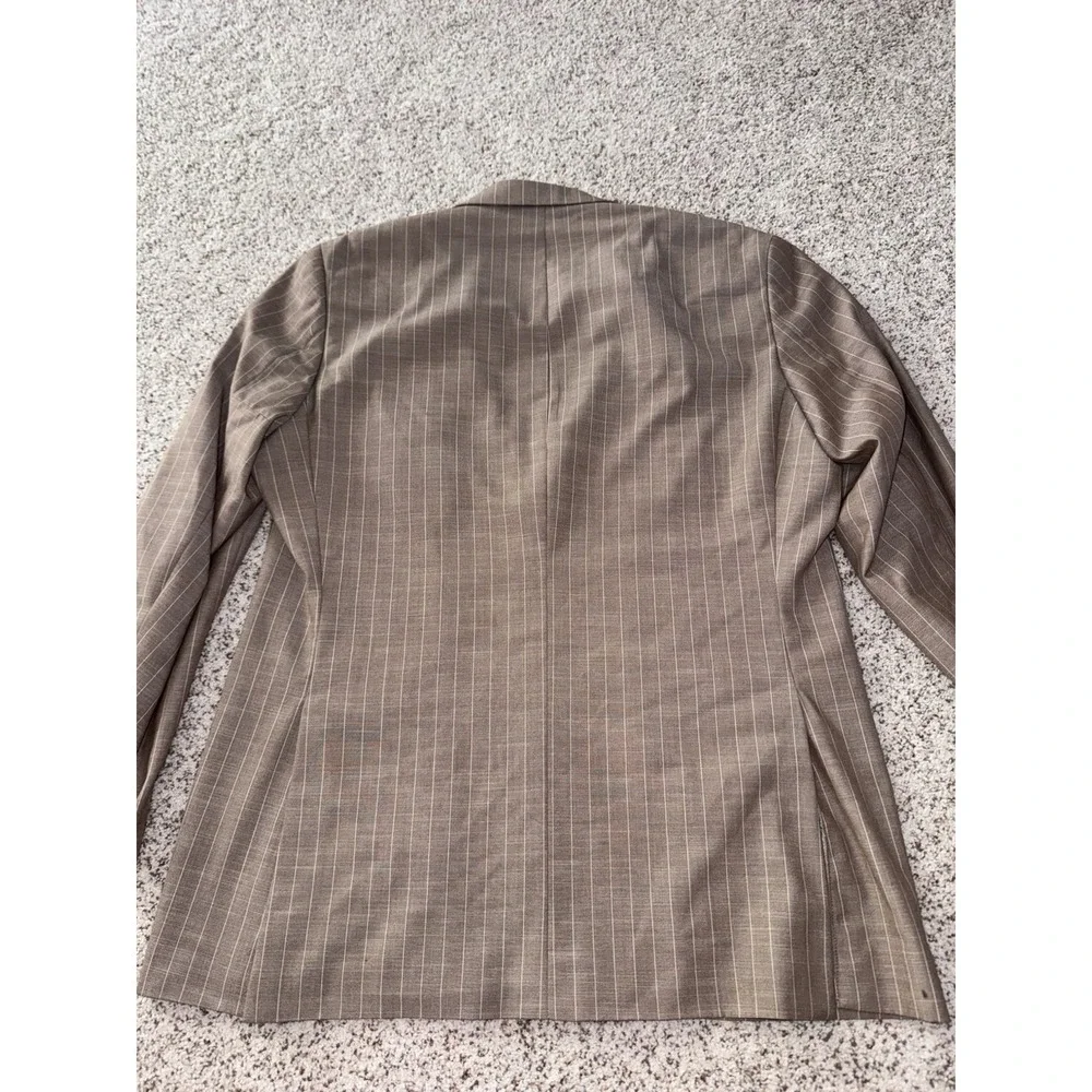 STEVE HARVEY CELEBRITY EDITION TAN/BROWN PINSTRIPE 2PC SUIT SIZE 44L/38L